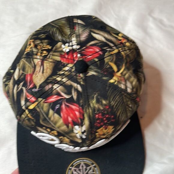 Daytona Beach Essencial Brand Snap Back Adjustable Hat. - Picture 3 of 8